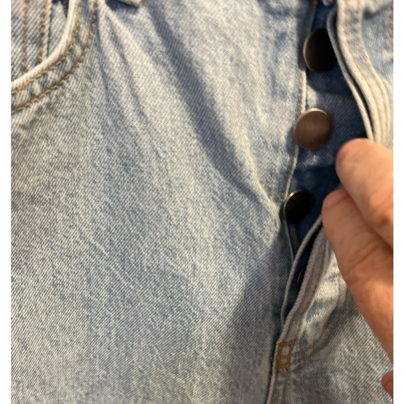 Revise button fly blue jeans - Picture 3 of 11